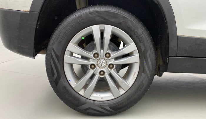 2017 Maruti Vitara Brezza ZDI, Diesel, Manual, 73,028 km, Right Rear Wheel