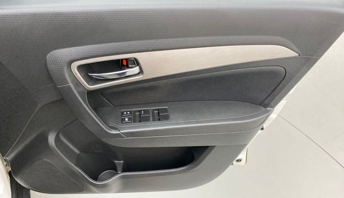 2017 Maruti Vitara Brezza ZDI, Diesel, Manual, 73,028 km, Driver Side Door Panels Control