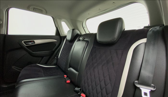 2017 Maruti Vitara Brezza ZDI, Diesel, Manual, 73,028 km, Right Side Rear Door Cabin