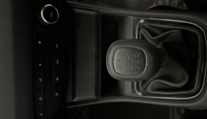 2023 Tata PUNCH PURE MT, Petrol, Manual, 74,741 km, Gear Lever