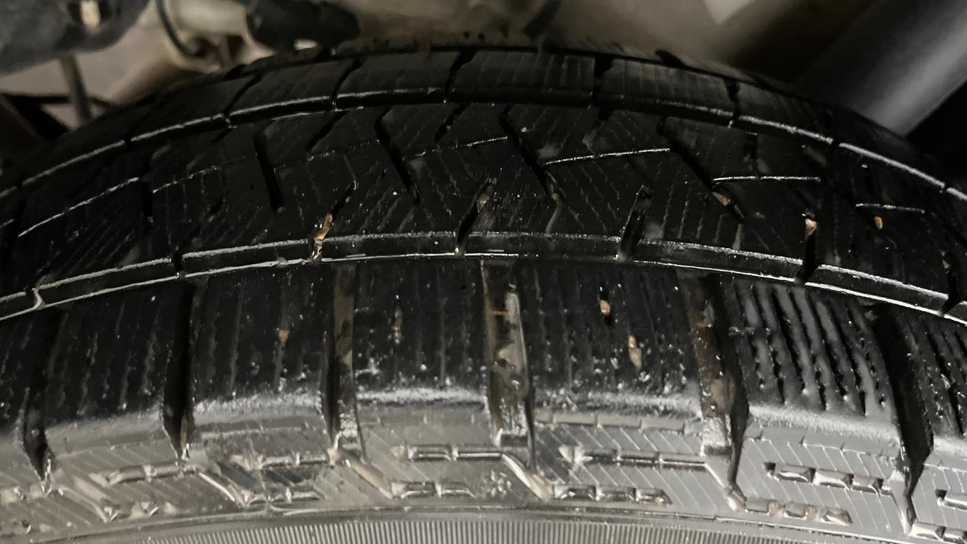 2023 Tata PUNCH PURE MT, Petrol, Manual, 74,792 km, Left Rear Tyre Tread