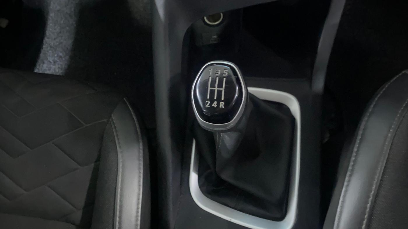 2022 Nissan MAGNITE XV PREMIUM TURBO, Petrol, Manual, 71,601 km, Gear Lever