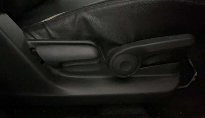 2015 Maruti Swift ZXI, Petrol, Manual, 50,887 km, Driver Side Adjustment Panel