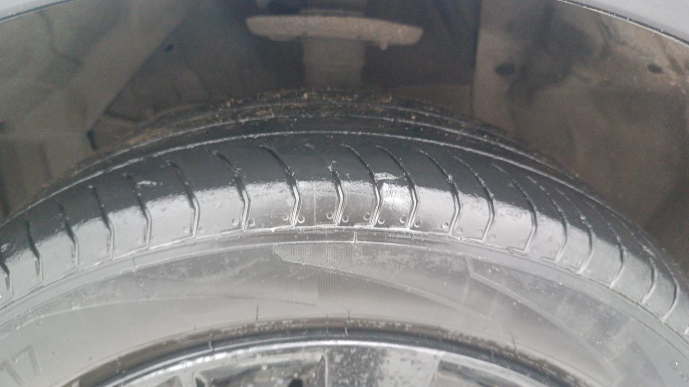 2021 Maruti S Cross ZETA AT 1.5, Petrol, Automatic, 45,228 km, Left Front Tyre Tread