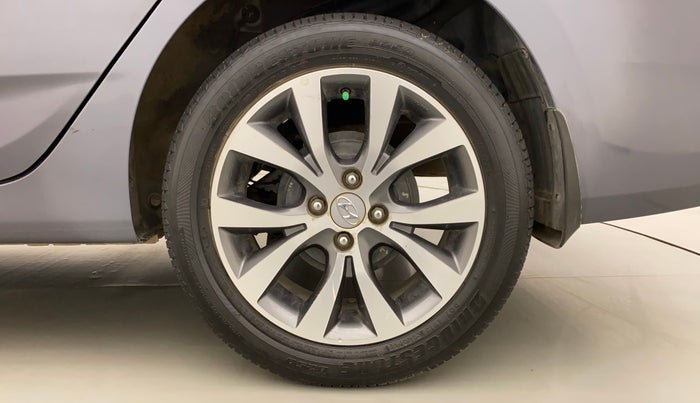 2017 Hyundai Verna 1.6 VTVT SX, Petrol, Manual, 32,893 km, Left Rear Wheel