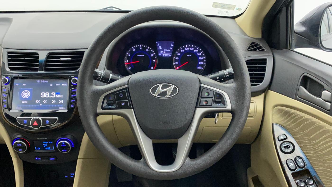 2017 Hyundai Verna 1.6 VTVT SX, Petrol, Manual, 32,893 km, Steering Wheel Close Up
