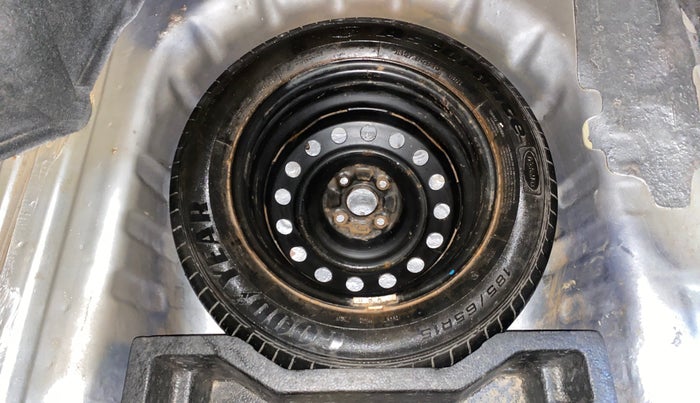 2017 Maruti Ciaz ALPHA 1.4 PETROL, Petrol, Manual, 53,995 km, Spare Tyre