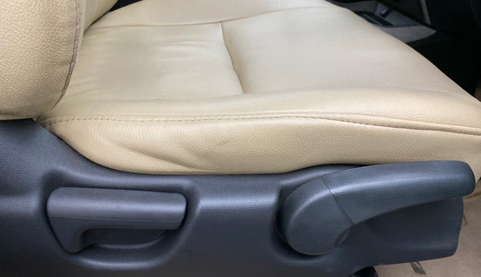 2017 Honda City V MT PETROL, Petrol, Manual, 51,611 km, Driver Side Adjustment Panel