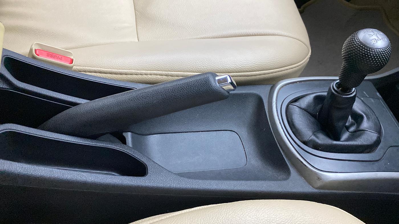 2017 Honda City V MT PETROL, Petrol, Manual, 51,611 km, Gear Lever