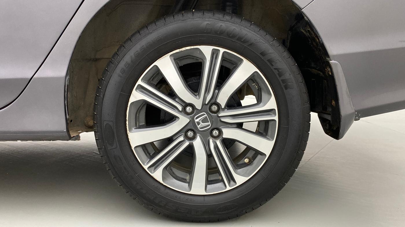 2017 Honda City V MT PETROL, Petrol, Manual, 51,611 km, Left Rear Wheel