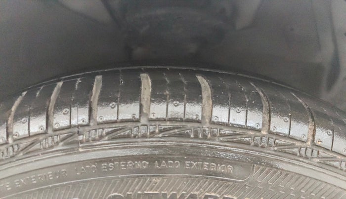 2015 Hyundai Grand i10 ASTA AT 1.2 KAPPA VTVT, Petrol, Automatic, 45,319 km, Right Front Tyre Tread