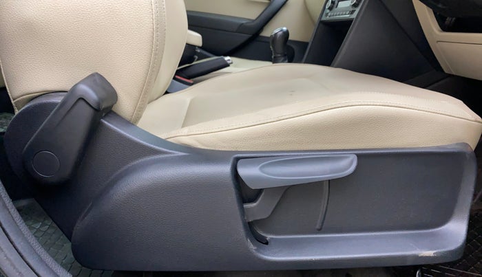 2021 Skoda Rapid STYLE TSI, Petrol, Manual, 23,461 km, Driver Side Adjustment Panel