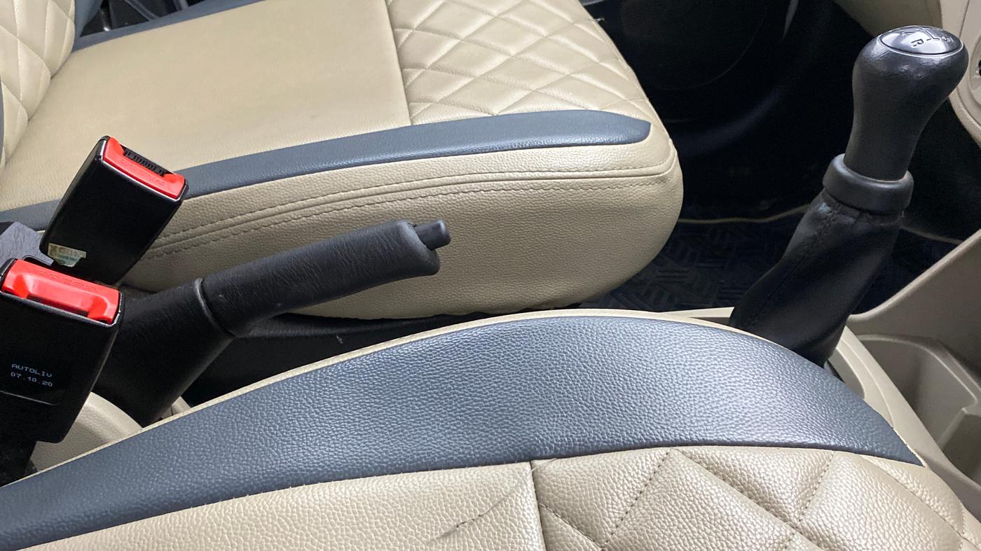 2020 Maruti Alto LXI, Petrol, Manual, 31,307 km, Gear Lever
