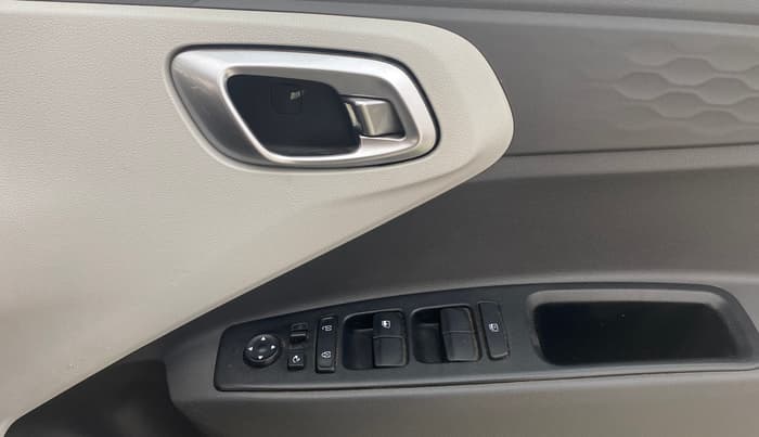 2021 Hyundai GRAND I10 NIOS SPORTZ AMT 1.2 KAPPA VTVT, Petrol, Automatic, 43,784 km, Driver Side Door Panels Control