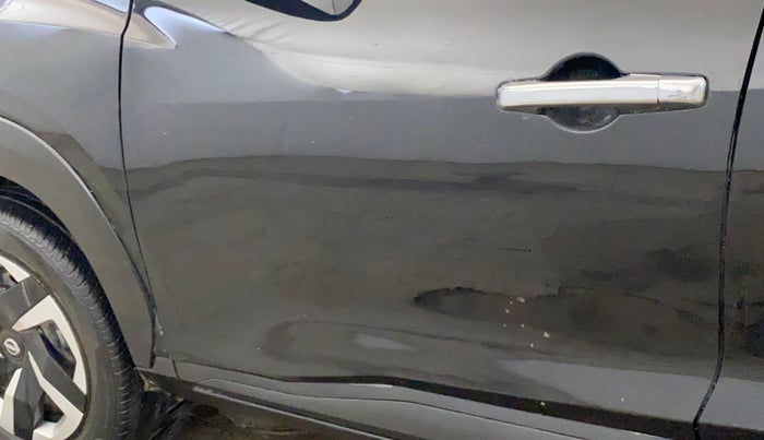 2023 Nissan MAGNITE XL, Petrol, Manual, 28,990 km, Front passenger door - Minor scratches