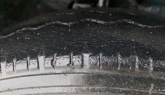 2011 Maruti A Star VXI (ABS) AT, Petrol, Automatic, 45,654 km, Right Front Tyre Tread