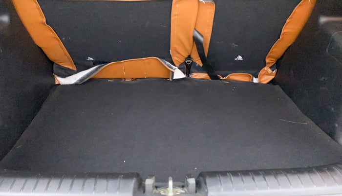 2020 Hyundai VENUE 1.0 turbo GDI IMT SX O, Petrol, Manual, 22,778 km, Boot Inside