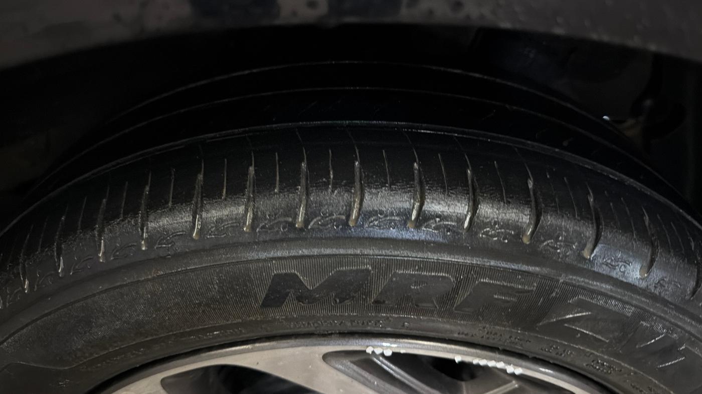 2023 Hyundai AURA SX 1.2 CNG, CNG, Manual, 49,421 km, Left Rear Tyre Tread