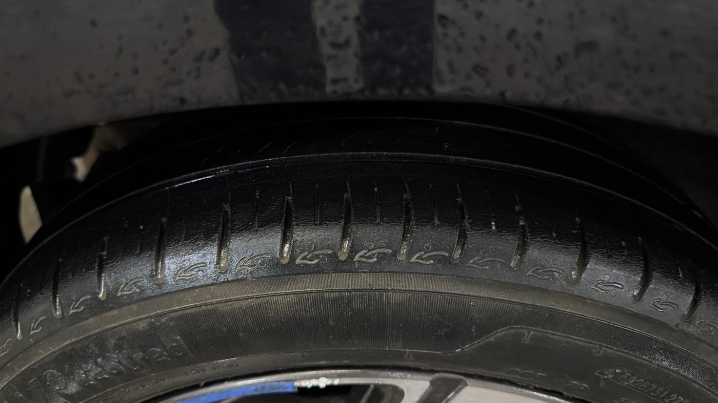 2023 Hyundai AURA SX 1.2 CNG, CNG, Manual, 49,421 km, Right Rear Tyre Tread