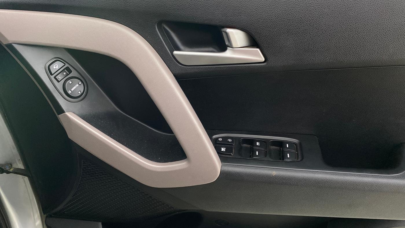2019 Hyundai Creta SX 1.6 PETROL, Petrol, Manual, 49,085 km, Driver Side Door Panels Control