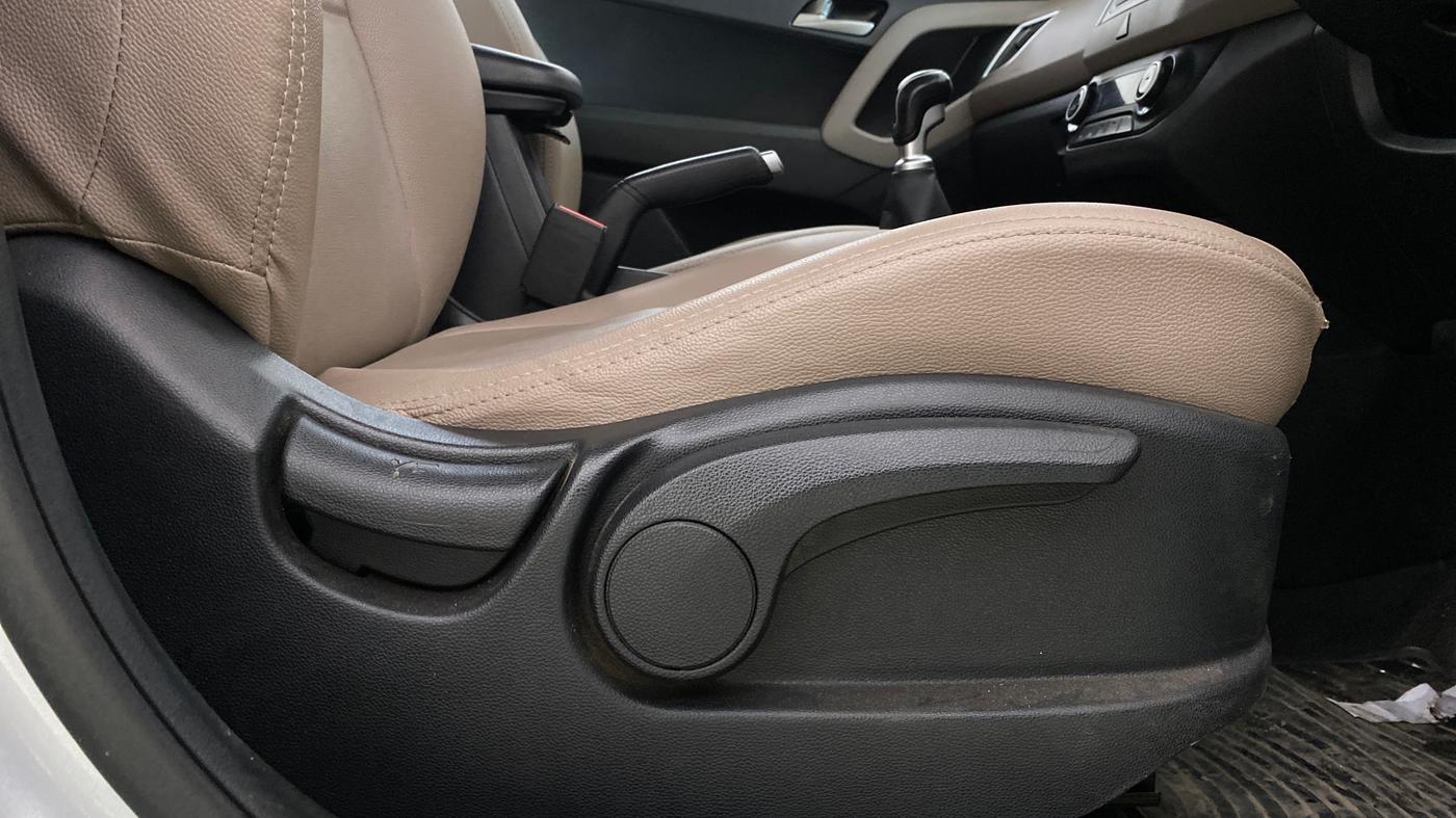 2019 Hyundai Creta SX 1.6 PETROL, Petrol, Manual, 49,085 km, Driver Side Adjustment Panel