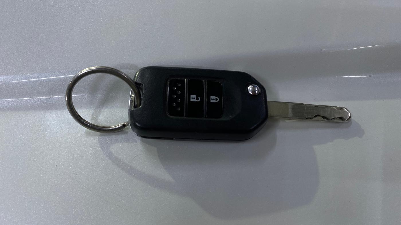 2021 Honda WR-V 1.2L I-VTEC SV MT, Petrol, Manual, 38,998 km, Key Close Up