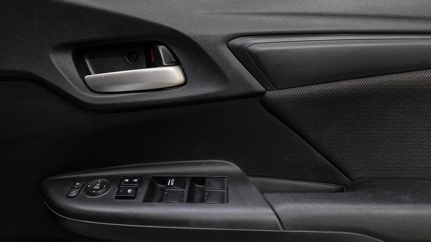 2021 Honda WR-V 1.2L I-VTEC SV MT, Petrol, Manual, 38,998 km, Driver Side Door Panels Control