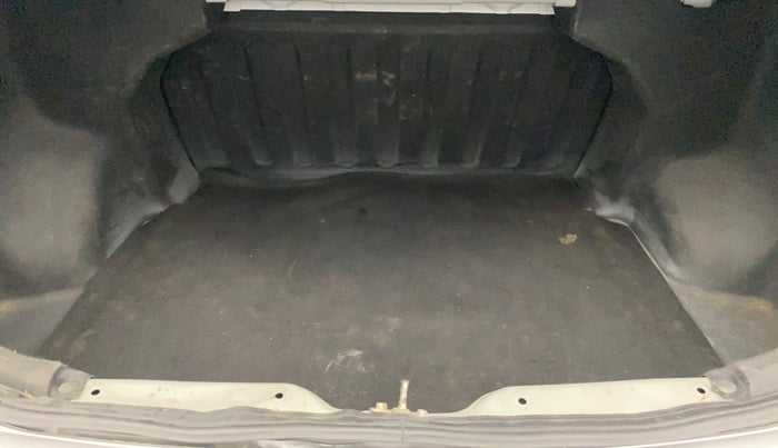 2018 Hyundai Xcent E+, Petrol, Manual, 87,037 km, Boot Inside