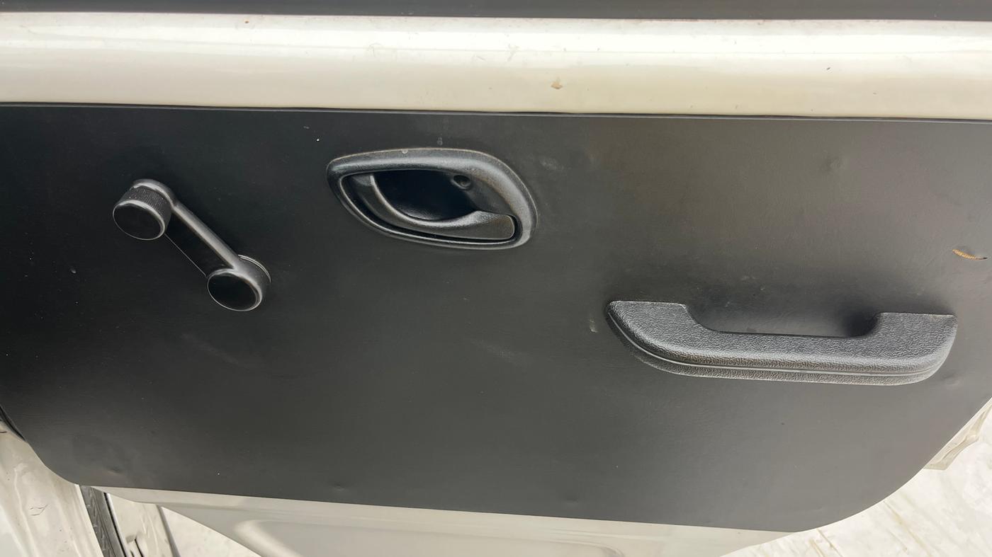 2022 Maruti Eeco 5 STR AC, Petrol, Manual, 41,649 km, Driver Side Door Panels Control