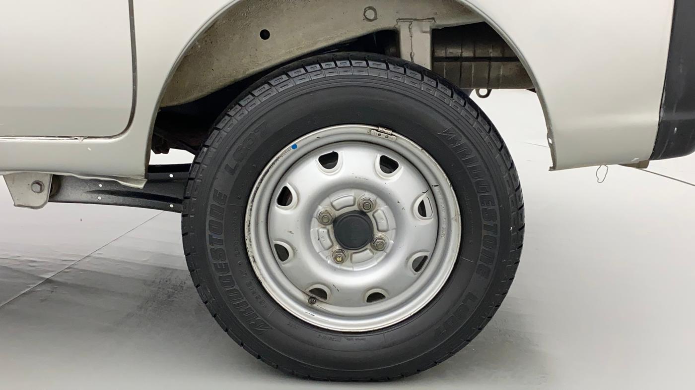 2014 Maruti Eeco 5 STR WITH A/C+HTR, CNG, Manual, 53,994 km, Left Rear Wheel