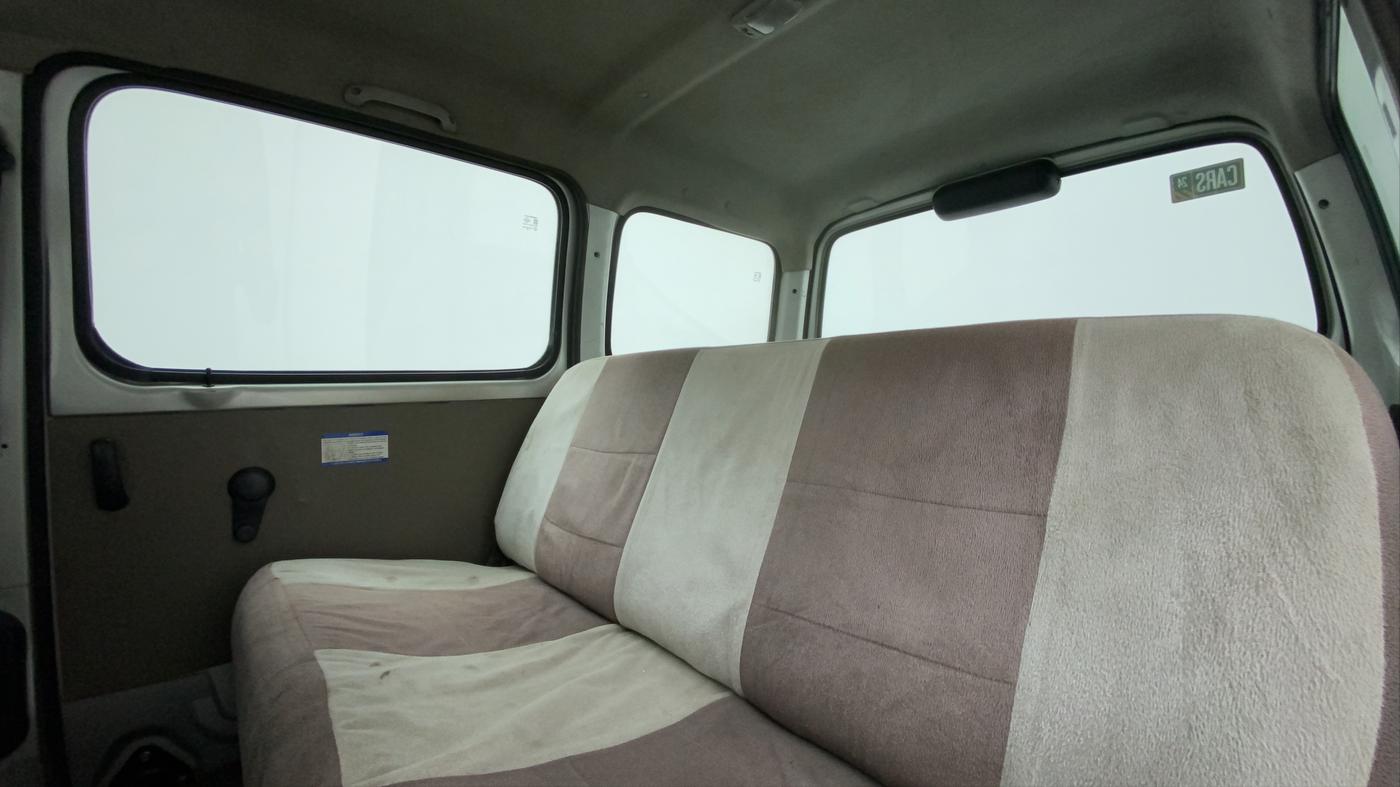 2014 Maruti Eeco 5 STR WITH A/C+HTR, CNG, Manual, 53,994 km, Right Side Rear Door Cabin