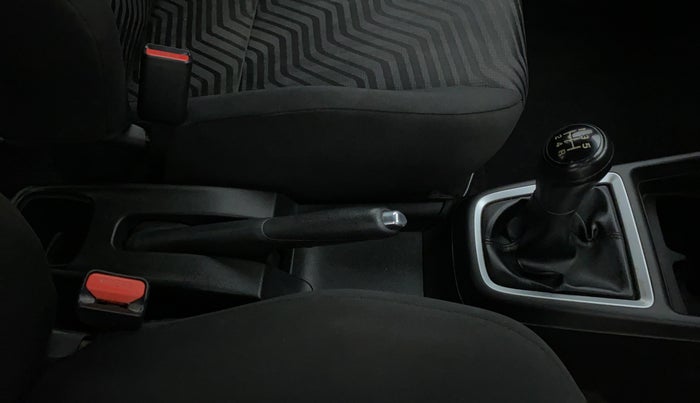 2018 Maruti Swift VXI D, Petrol, Manual, 83,843 km, Gear Lever