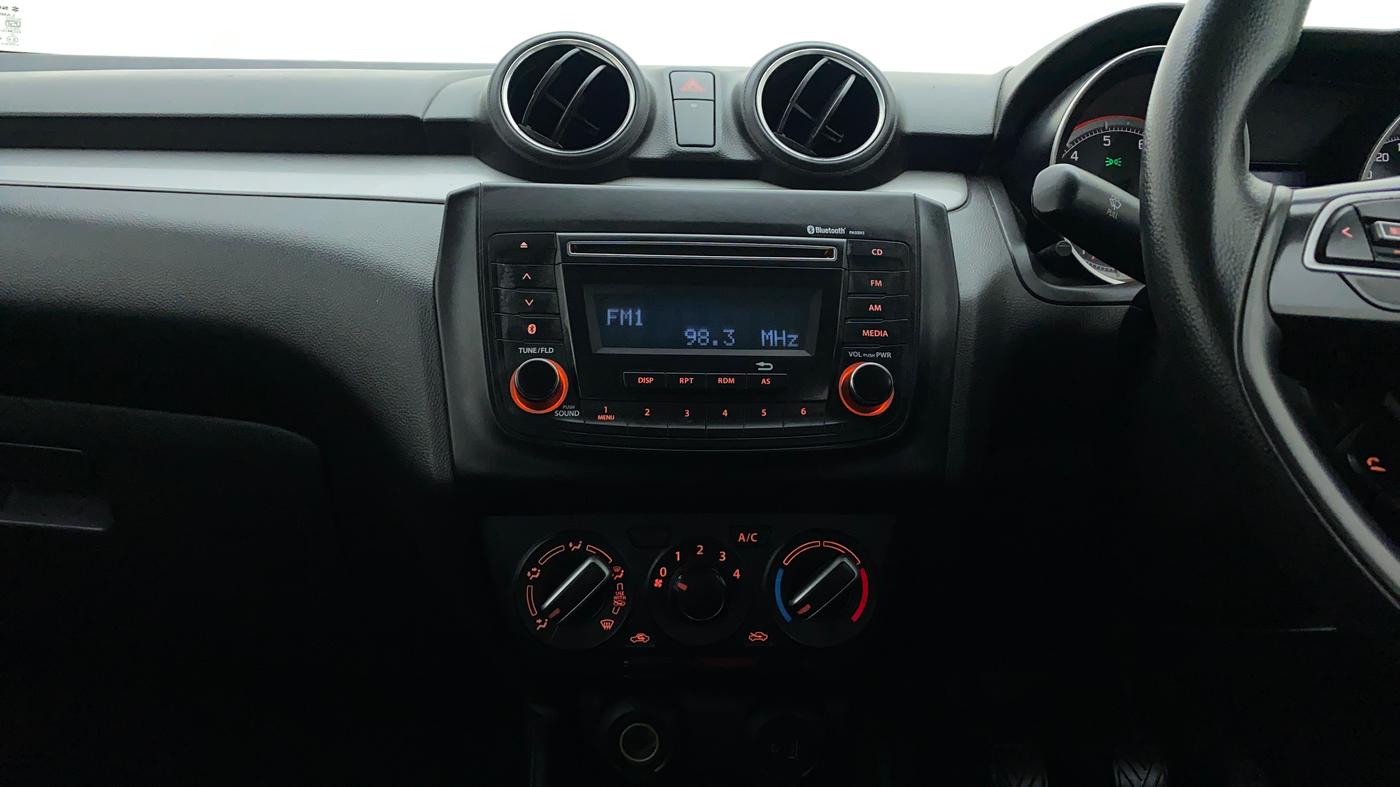 2018 Maruti Swift VXI D, Petrol, Manual, 83,843 km, Air Conditioner