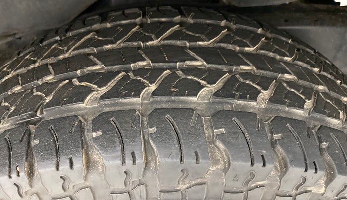 2020 Mahindra Thar LX  P 4WD AT CONVERTIBLE, Petrol, Automatic, 13,879 km, Right Rear Tyre Tread