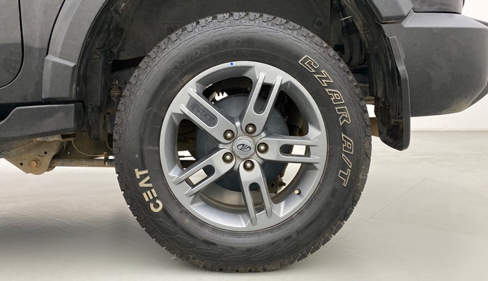 2020 Mahindra Thar LX  P 4WD AT CONVERTIBLE, Petrol, Automatic, 13,879 km, Left Rear Wheel