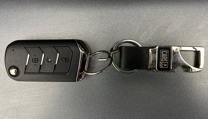 2020 Mahindra Thar LX  P 4WD AT CONVERTIBLE, Petrol, Automatic, 13,879 km, Key Close Up