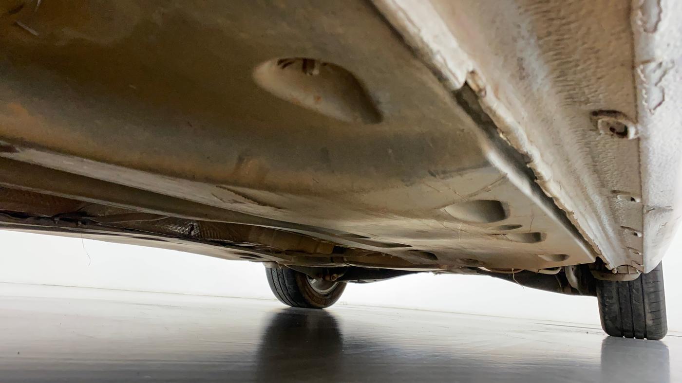 2013 Volkswagen Jetta HIGHLINE TDI AT, Diesel, Automatic, 1,34,202 km, Right Side Underbody