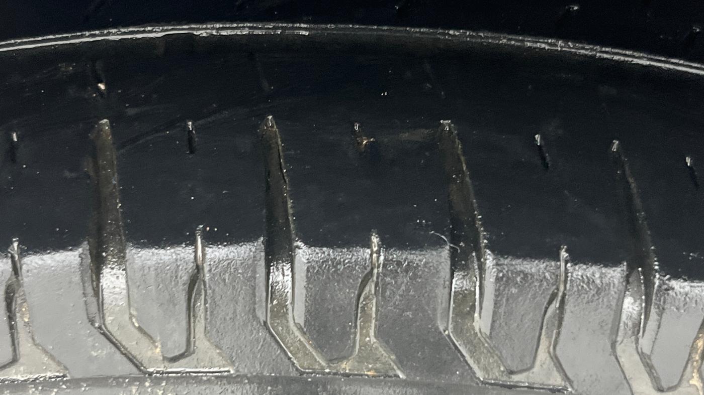 2018 Maruti Dzire ZXI, Petrol, Manual, 80,091 km, Right Rear Tyre Tread