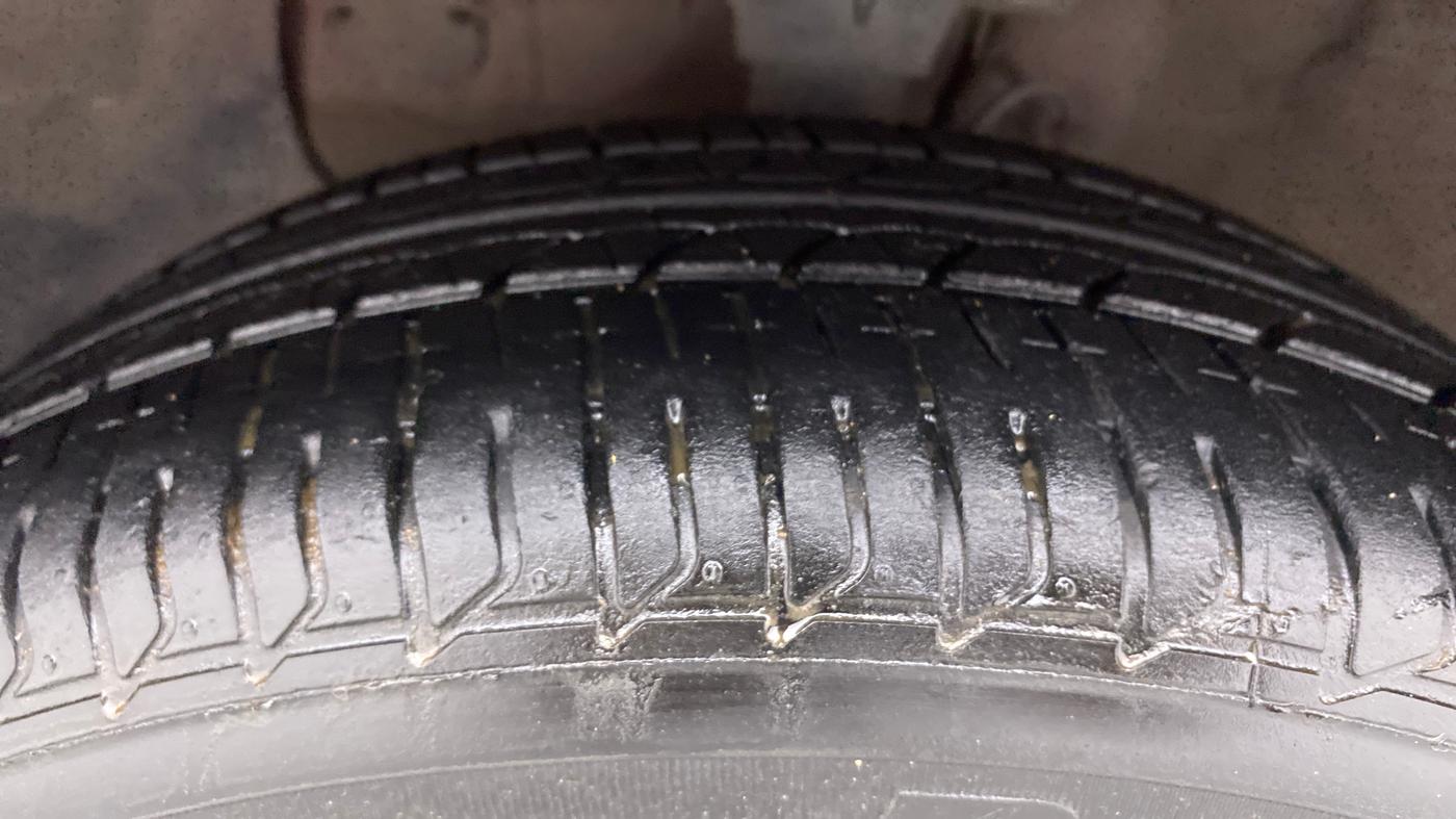 2016 Hyundai Elite i20 ASTA 1.2, Petrol, Manual, 48,640 km, Left Front Tyre Tread
