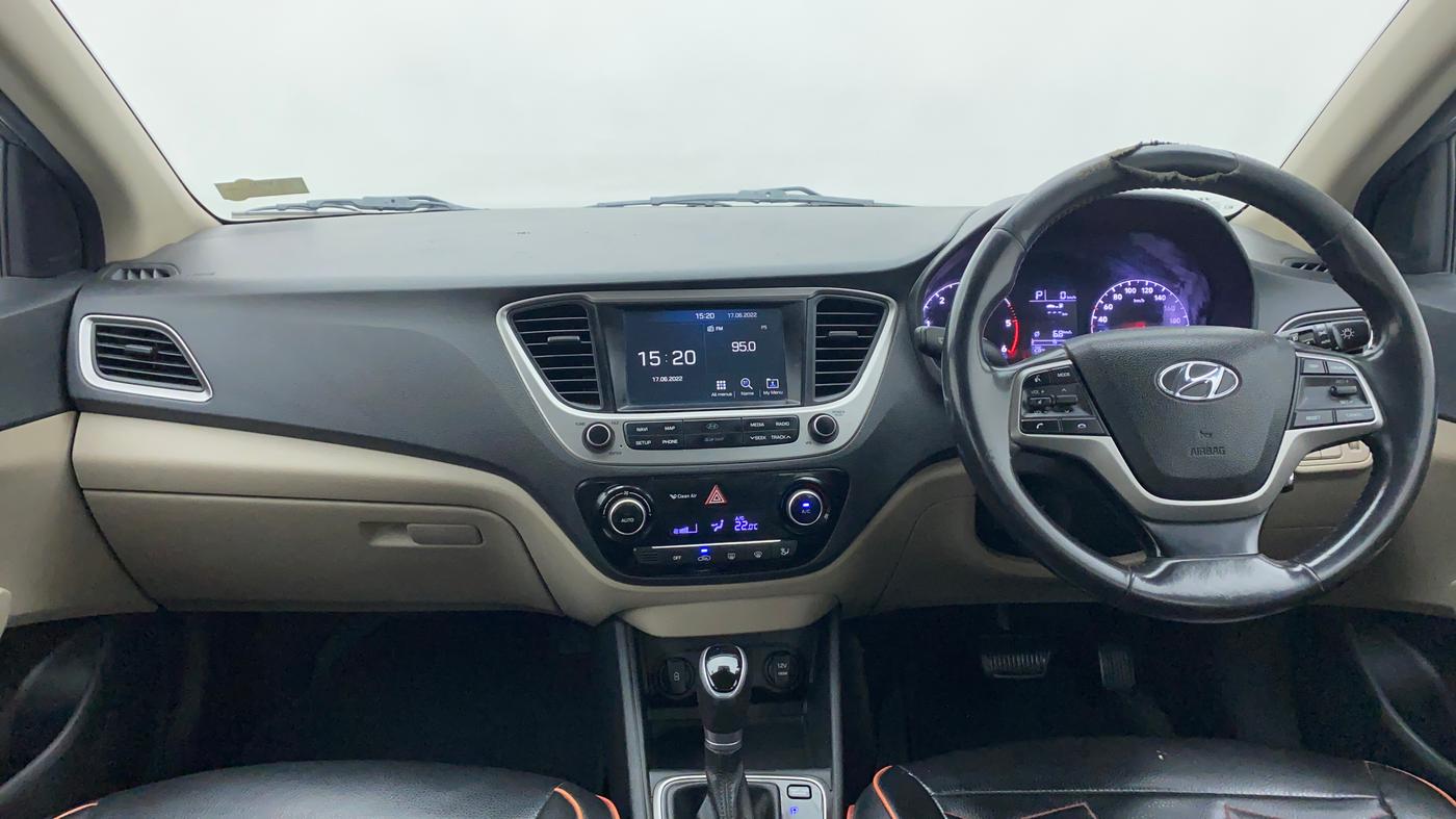 2017 Hyundai Verna 1.6 CRDI SX + AT, Diesel, Automatic, 90,401 km, Dashboard
