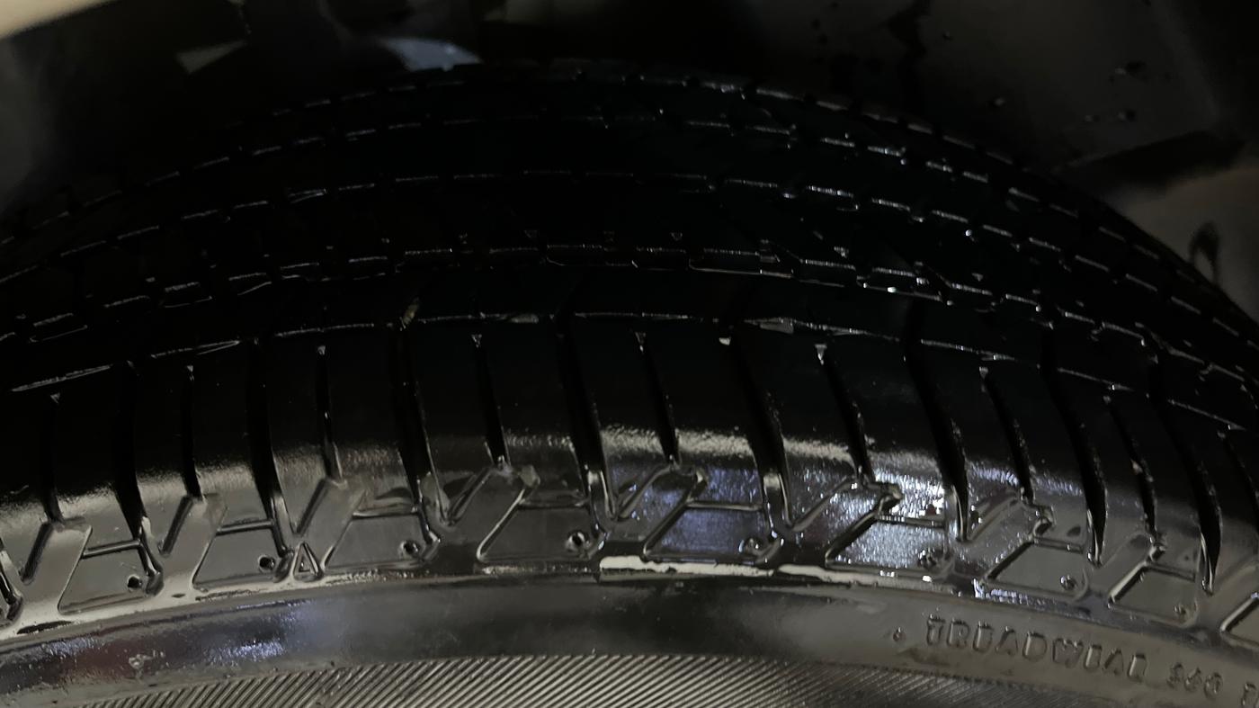 2021 Jeep Compass MODEL S (O) 1.4 PETROL DCT, Petrol, Automatic, 94,370 km, Left Rear Tyre Tread