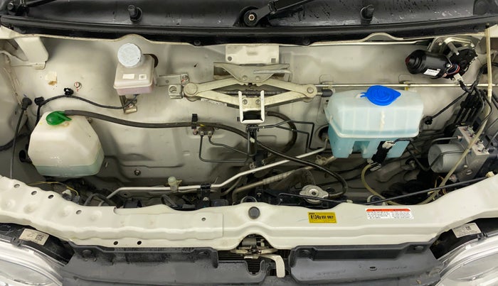 2022 Maruti Eeco 5 STR AC CNG (O), CNG, Manual, 30,328 km, Open Bonet