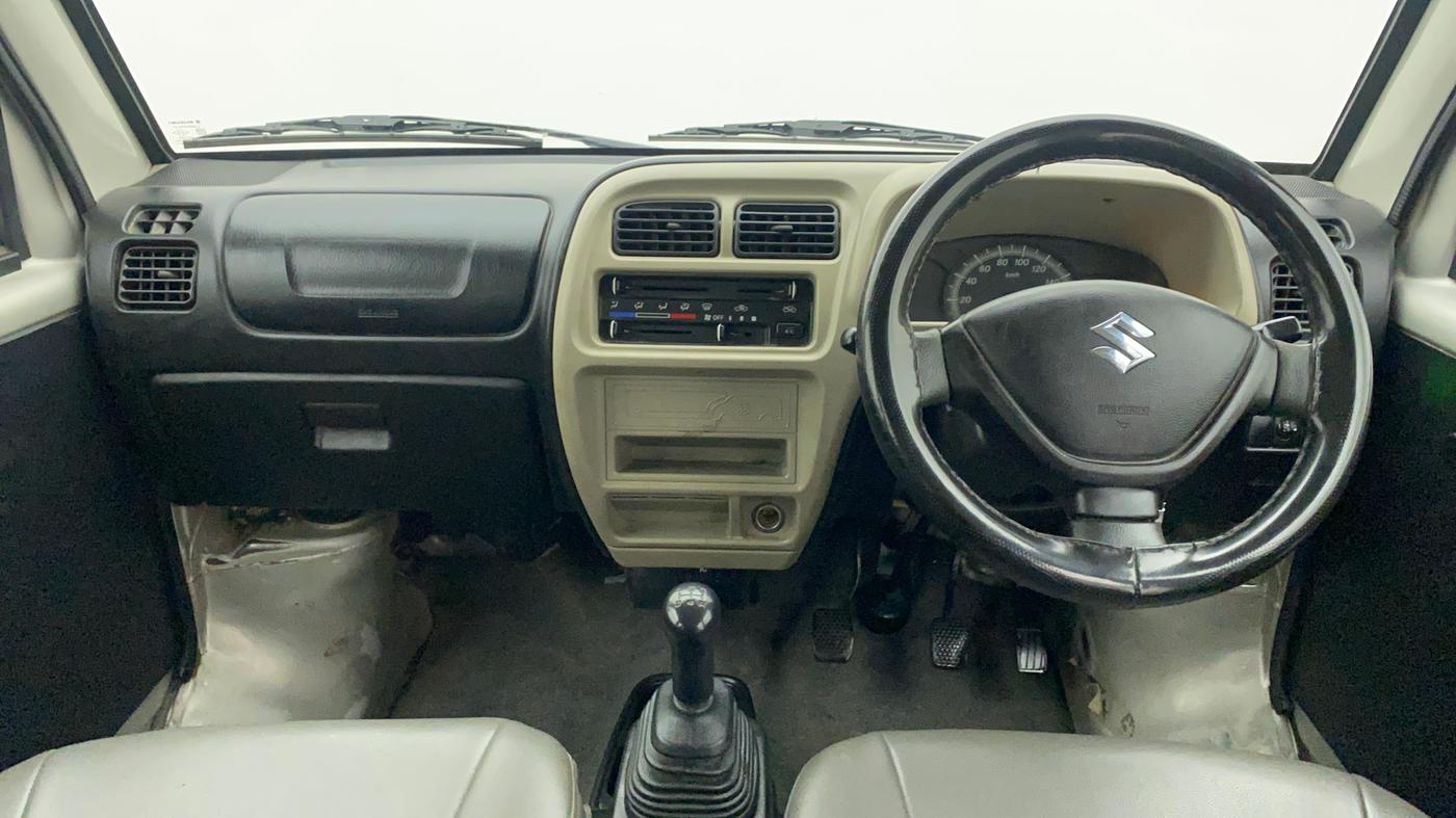 2022 Maruti Eeco 5 STR AC CNG (O), CNG, Manual, 30,328 km, Dashboard
