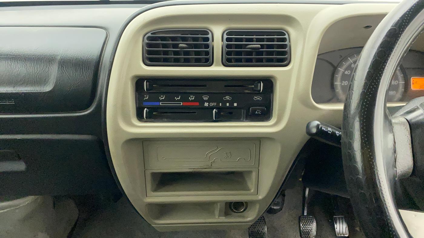 2022 Maruti Eeco 5 STR AC CNG (O), CNG, Manual, 30,328 km, Air Conditioner