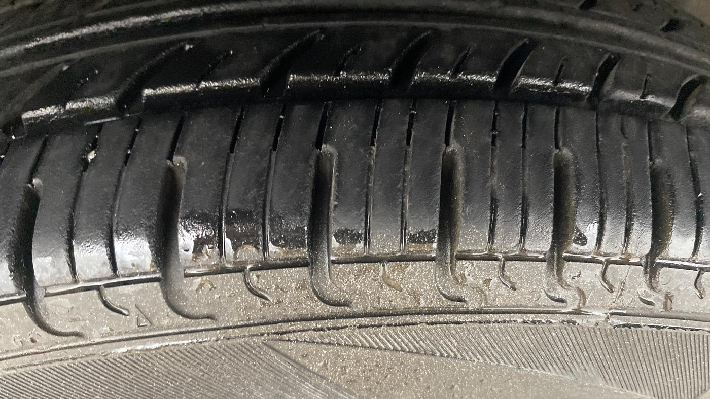 2021 Hyundai NEW SANTRO MAGNA, Petrol, Manual, 23,498 km, Left Front Tyre Tread