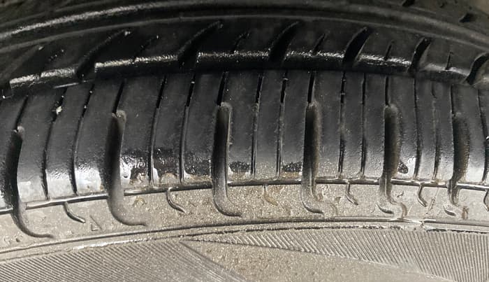 2021 Hyundai NEW SANTRO MAGNA, Petrol, Manual, 23,498 km, Left Front Tyre Tread