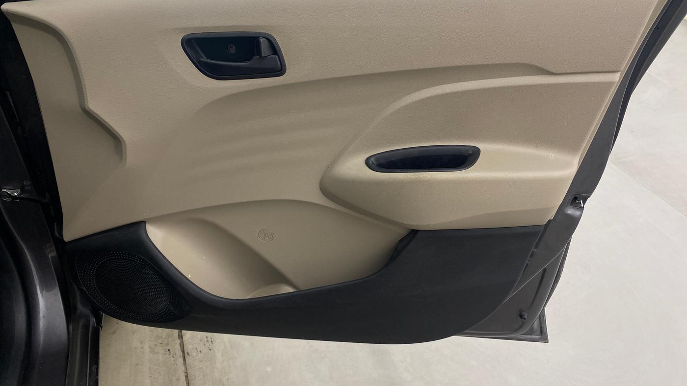 2021 Hyundai NEW SANTRO MAGNA, Petrol, Manual, 23,498 km, Driver Side Door Panels Control