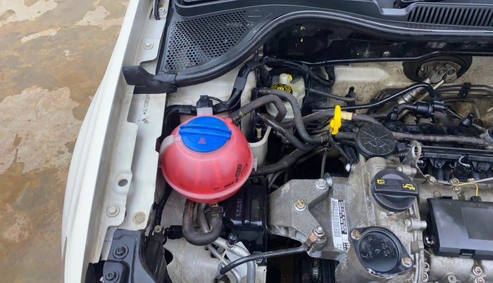 2016 Volkswagen Ameo COMFORTLINE 1.2L, Petrol, Manual, 59,217 km, Engine View - Right