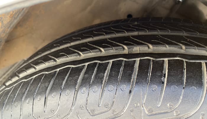 2013 Honda City 1.5L I-VTEC V MT, Petrol, Manual, 81,944 km, Right Front Tyre Tread