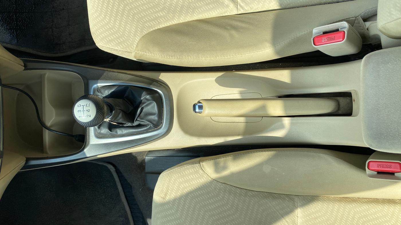 2013 Honda City 1.5L I-VTEC V MT, Petrol, Manual, 81,944 km, Gear Lever